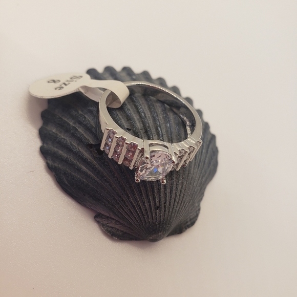 NEW Cubic Zirconia Elevated OVAL Ring 8 Sterling Silver Plated - Picture 3 of 10